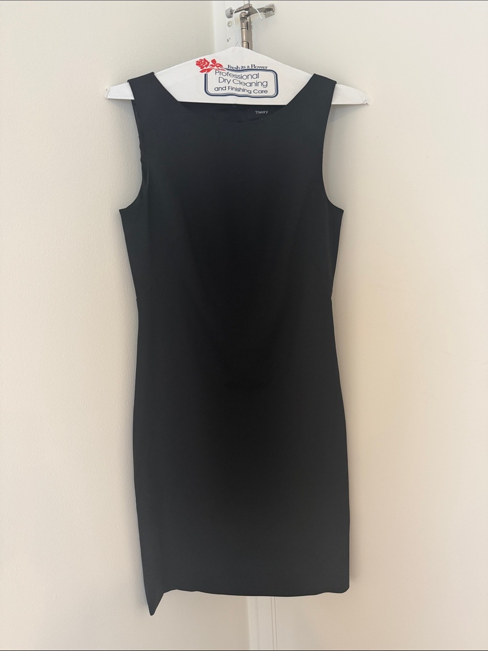 Theory Black Sleeveless Sheath Dress